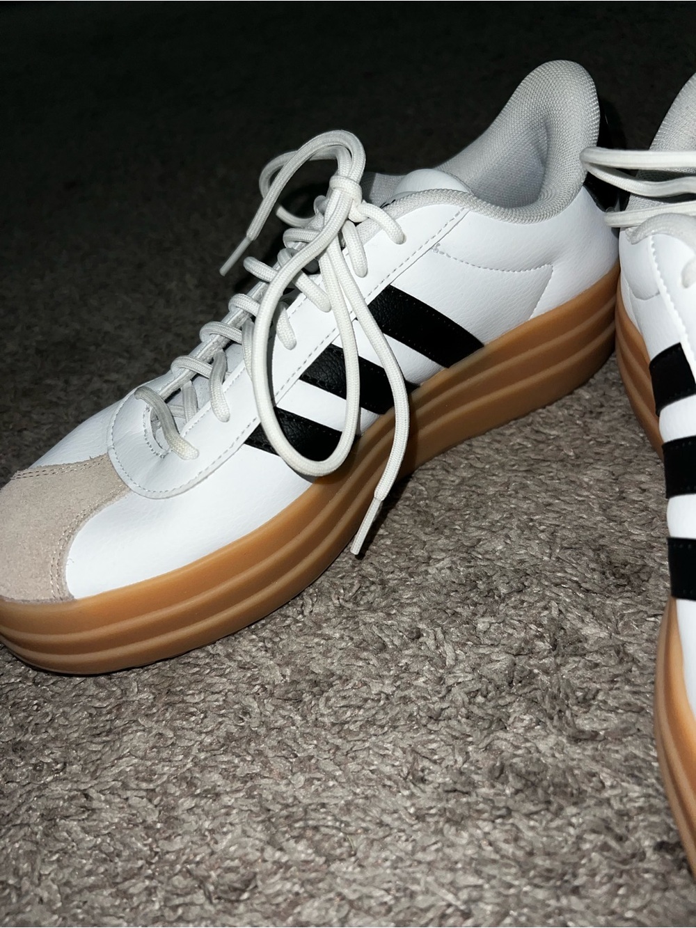 adidas VL Court Bold Platform Sneakers w/ Gum Sole size 8 white w/ black stripes - Picture 5 of 9